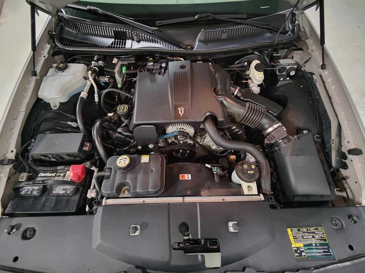 2004 Lincoln Town Car Ultimate - Photo 5