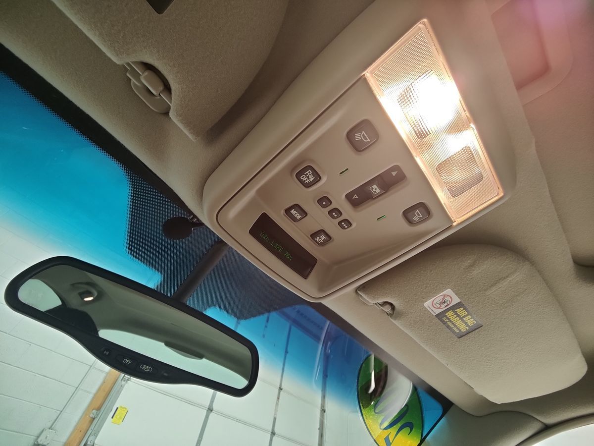 2004 Lincoln Town Car Ultimate - Photo 29