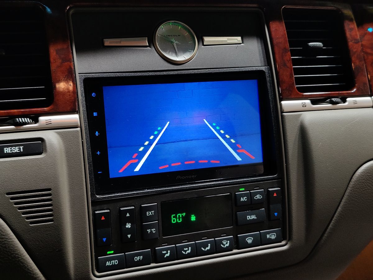 2004 Lincoln Town Car Ultimate - Photo 31