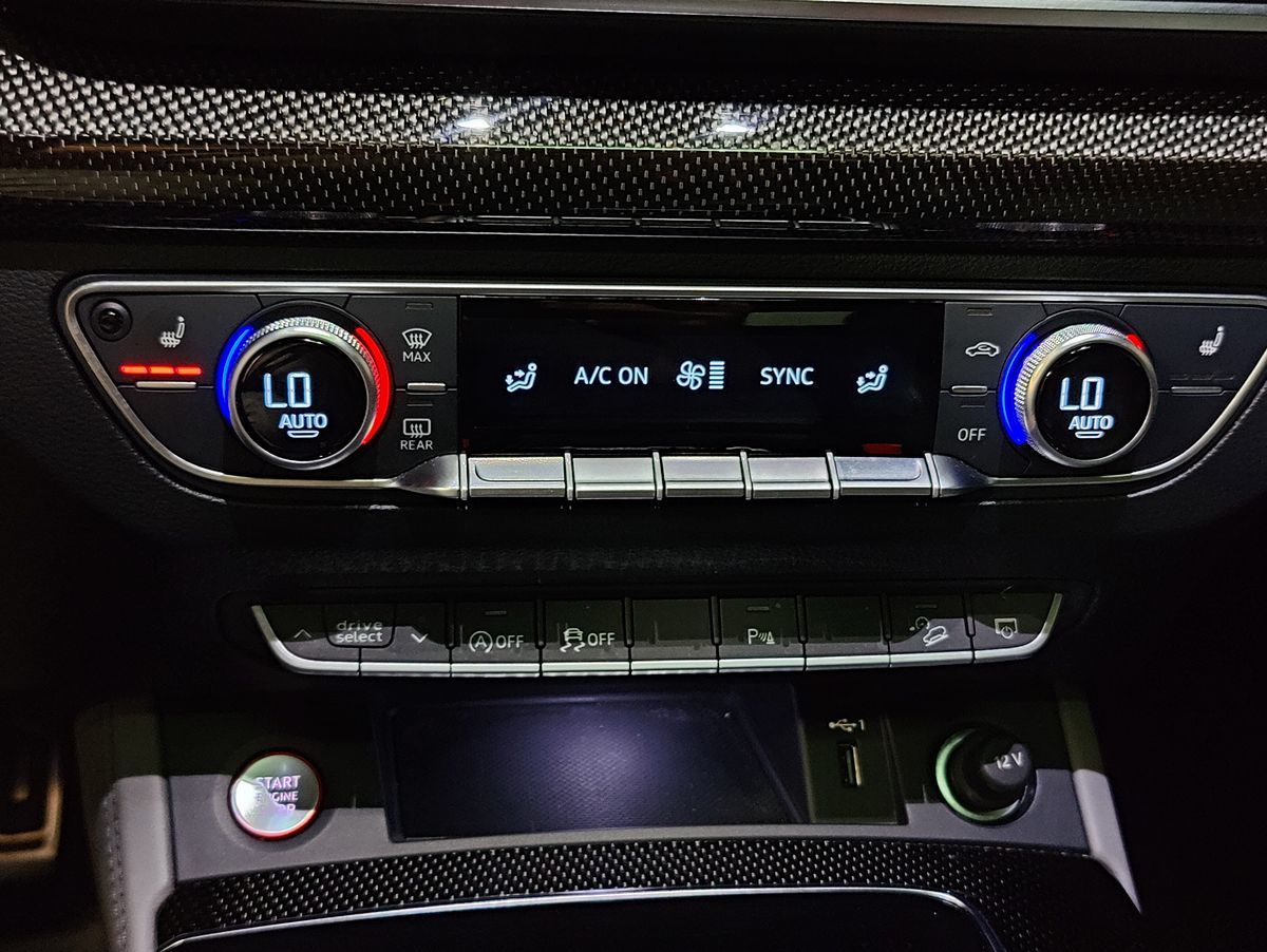 2022 Audi SQ5 Premium Plus photo 29