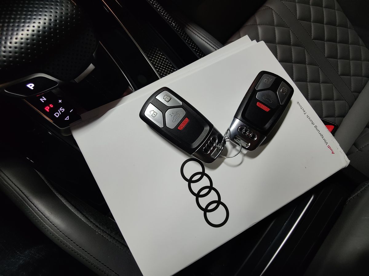 2022 Audi SQ5 Premium Plus photo 38