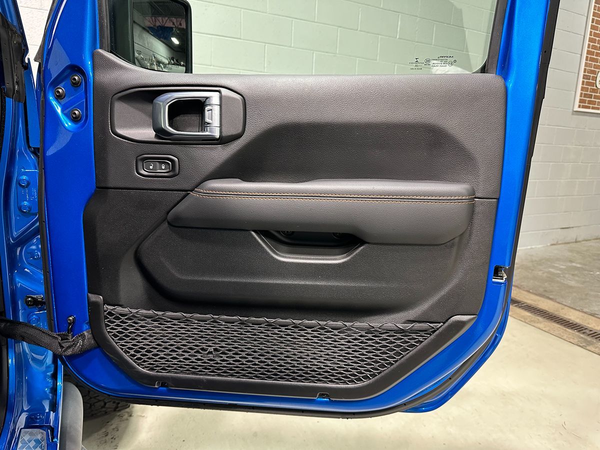 2022 Jeep Gladiator Mojave photo 11