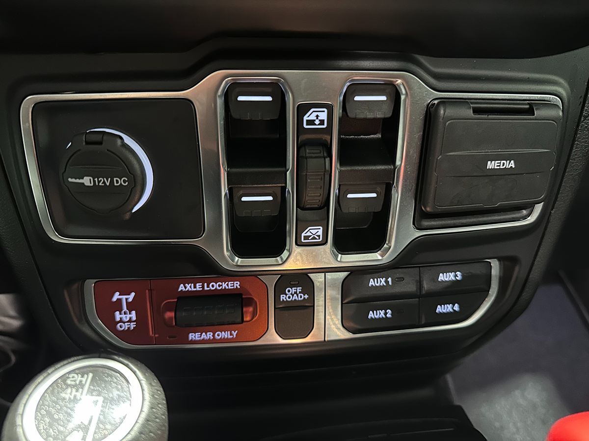 2022 Jeep Gladiator Mojave photo 38