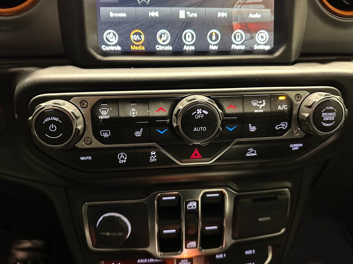 2022 Jeep Gladiator Mojave photo 39