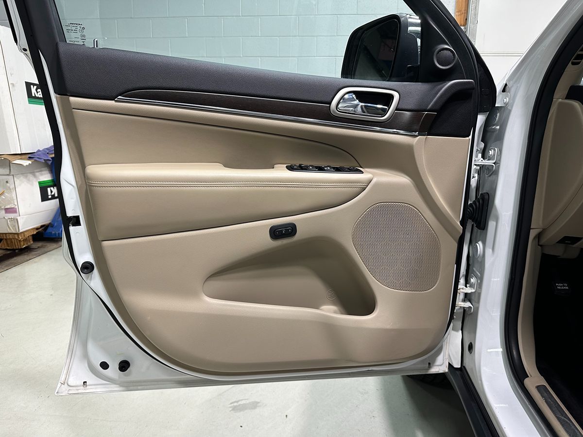 2016 Jeep Grand Cherokee Limited - Photo 25
