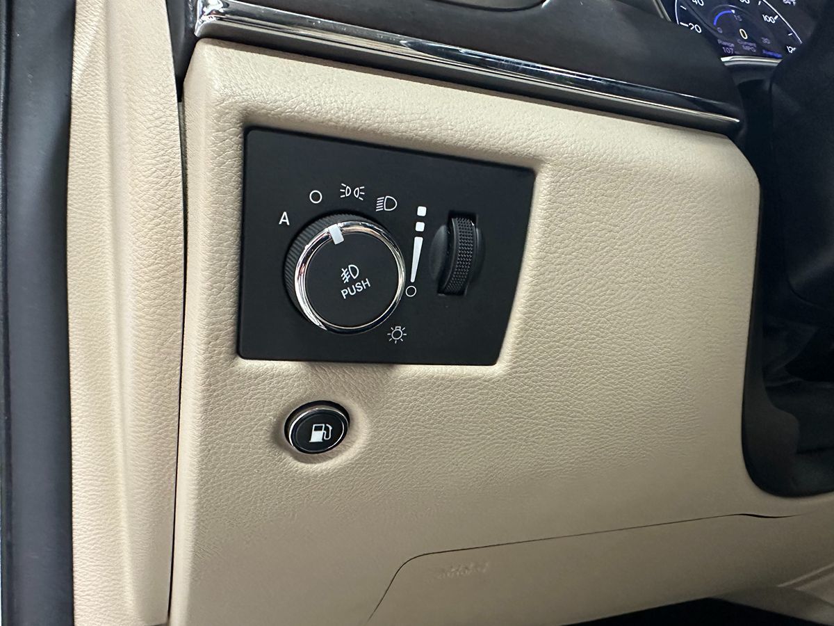 2016 Jeep Grand Cherokee Limited - Photo 31