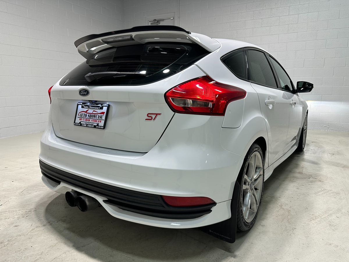 2018 Ford Focus ST photo 4