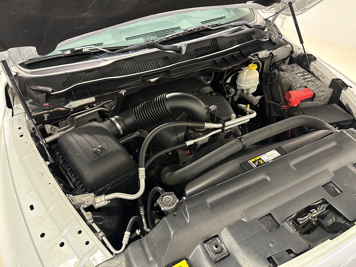 2016 Ram 1500 Express photo 3