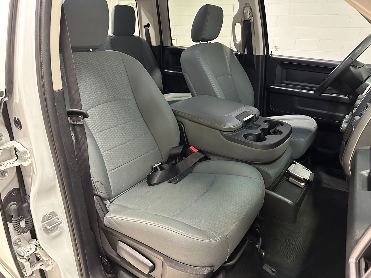 2016 Ram 1500 Express photo 9