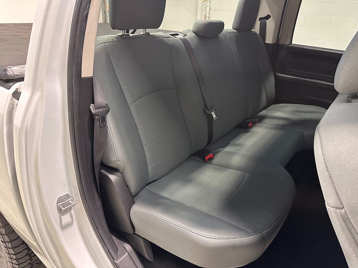 2016 Ram 1500 Express photo 13