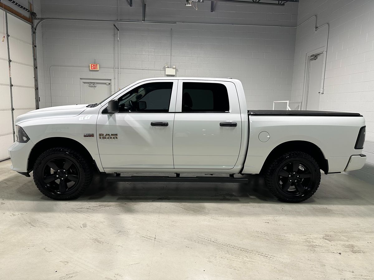 2016 Ram 1500 Express photo 14