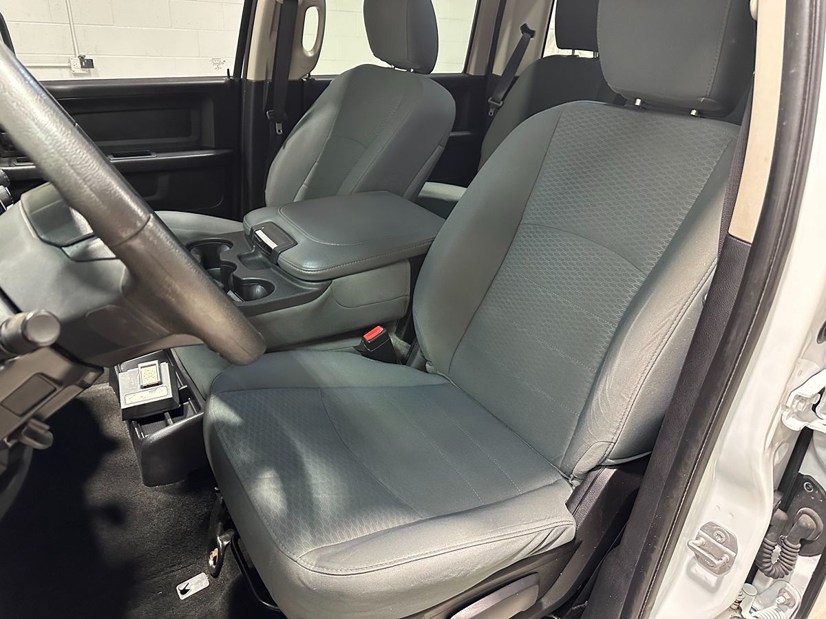 2016 Ram 1500 Express photo 23