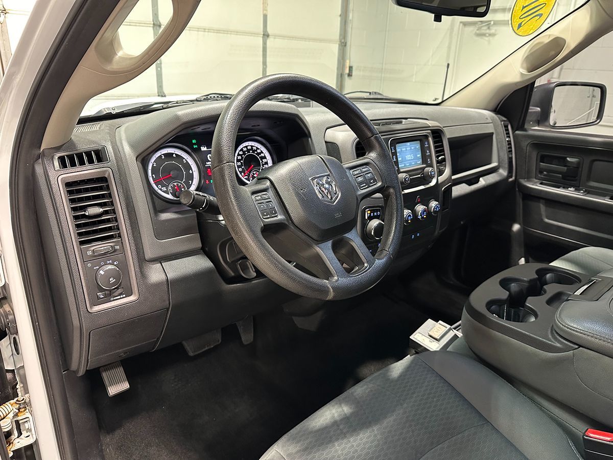 2016 Ram 1500 Express photo 24