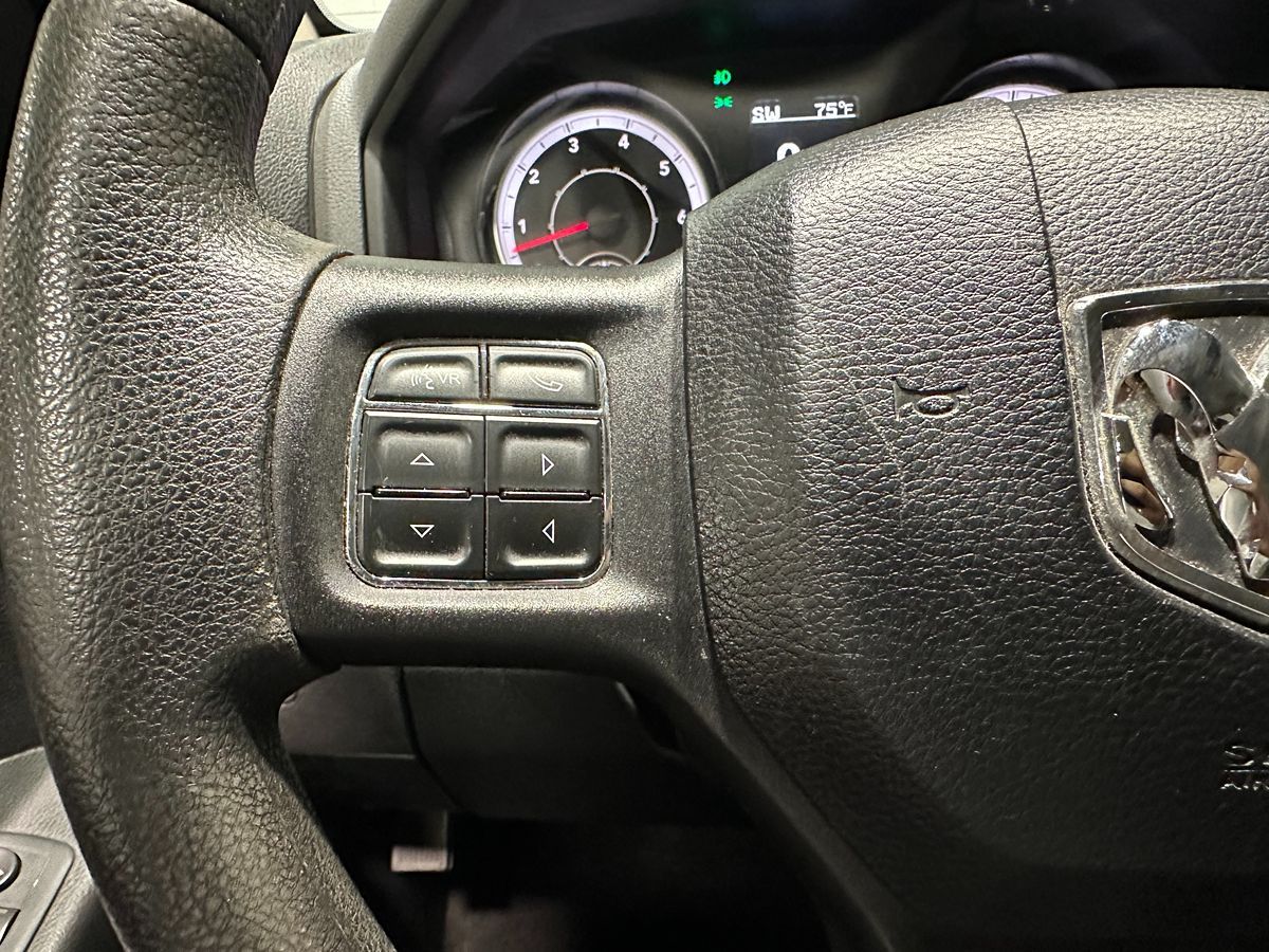 2016 Ram 1500 Express photo 26