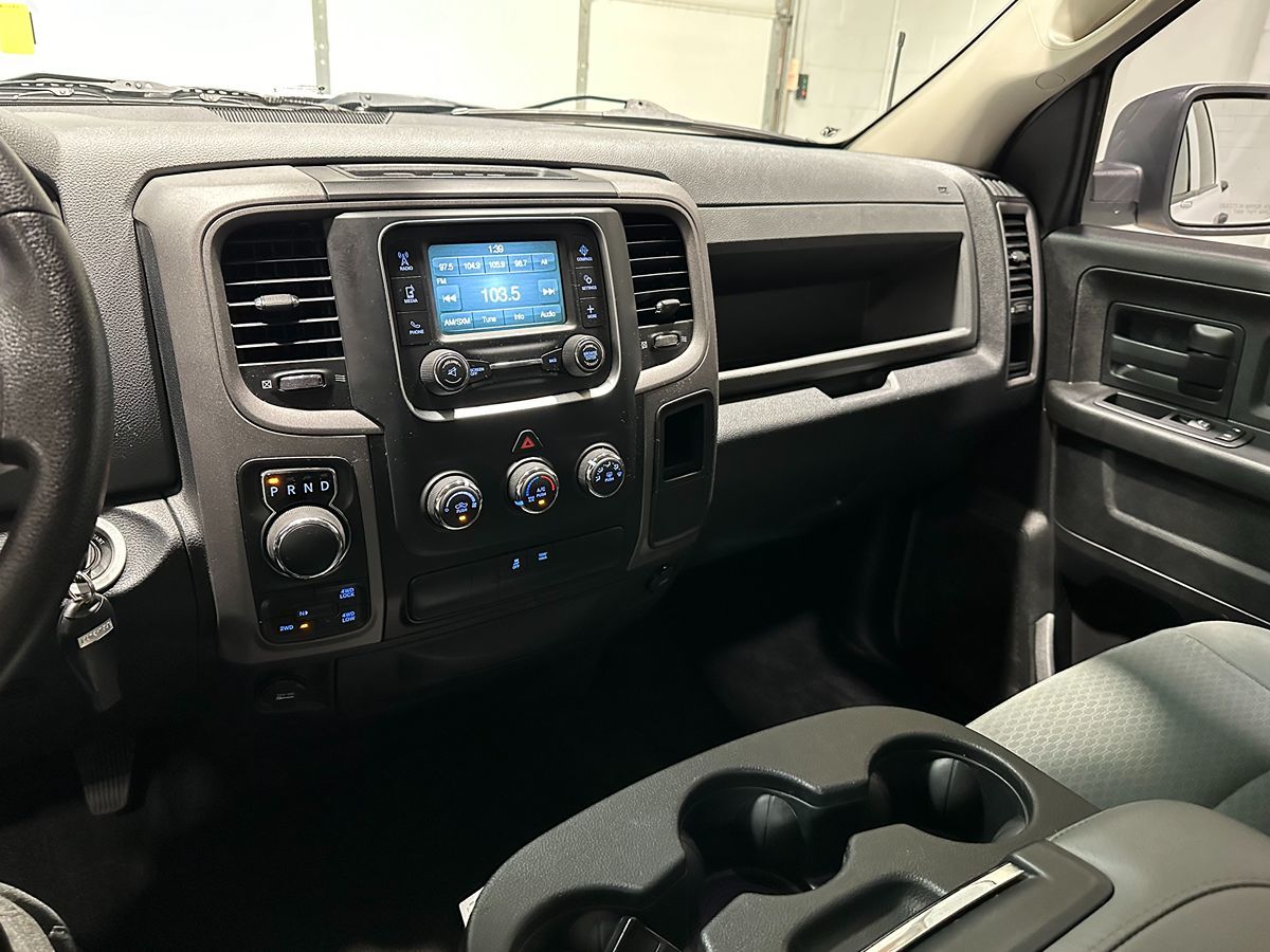 2016 Ram 1500 Express photo 28
