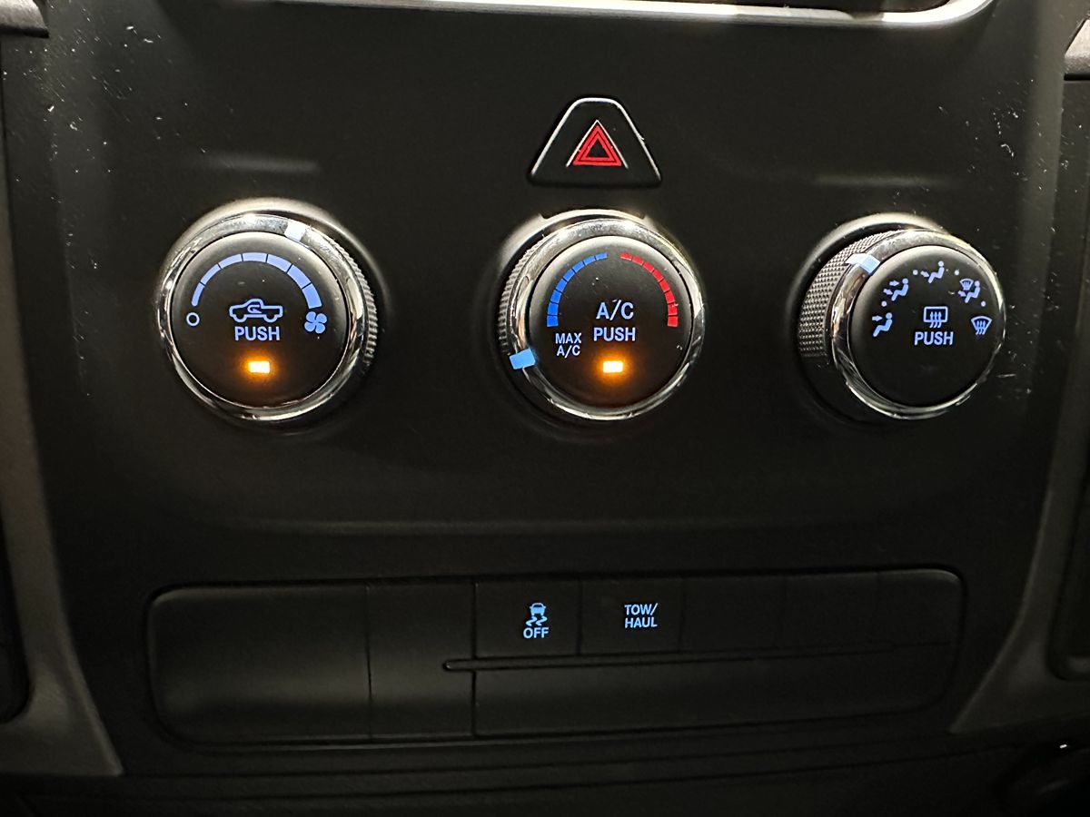 2016 Ram 1500 Express photo 30