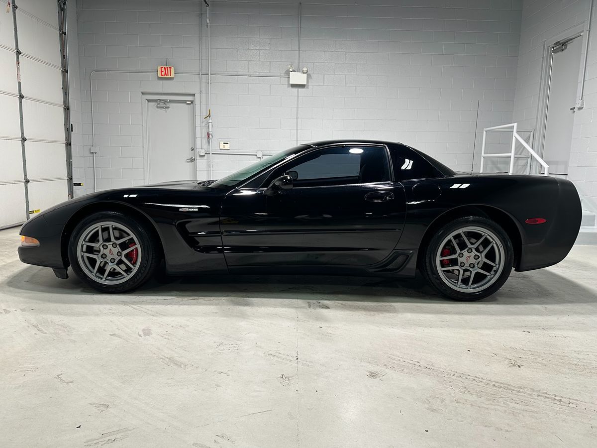 2001 Chevrolet Corvette Z06 photo 14