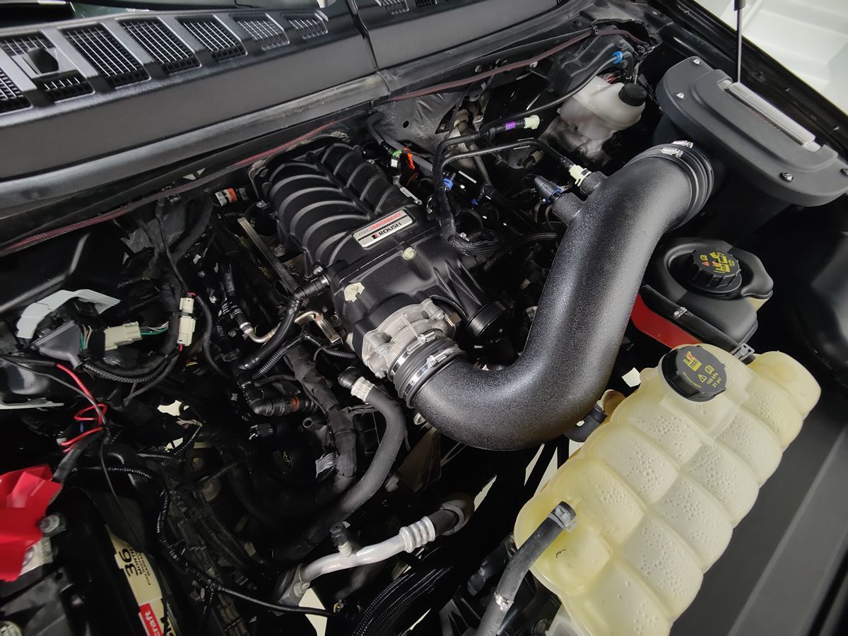 2019 Ford F-150 Lariat photo 4