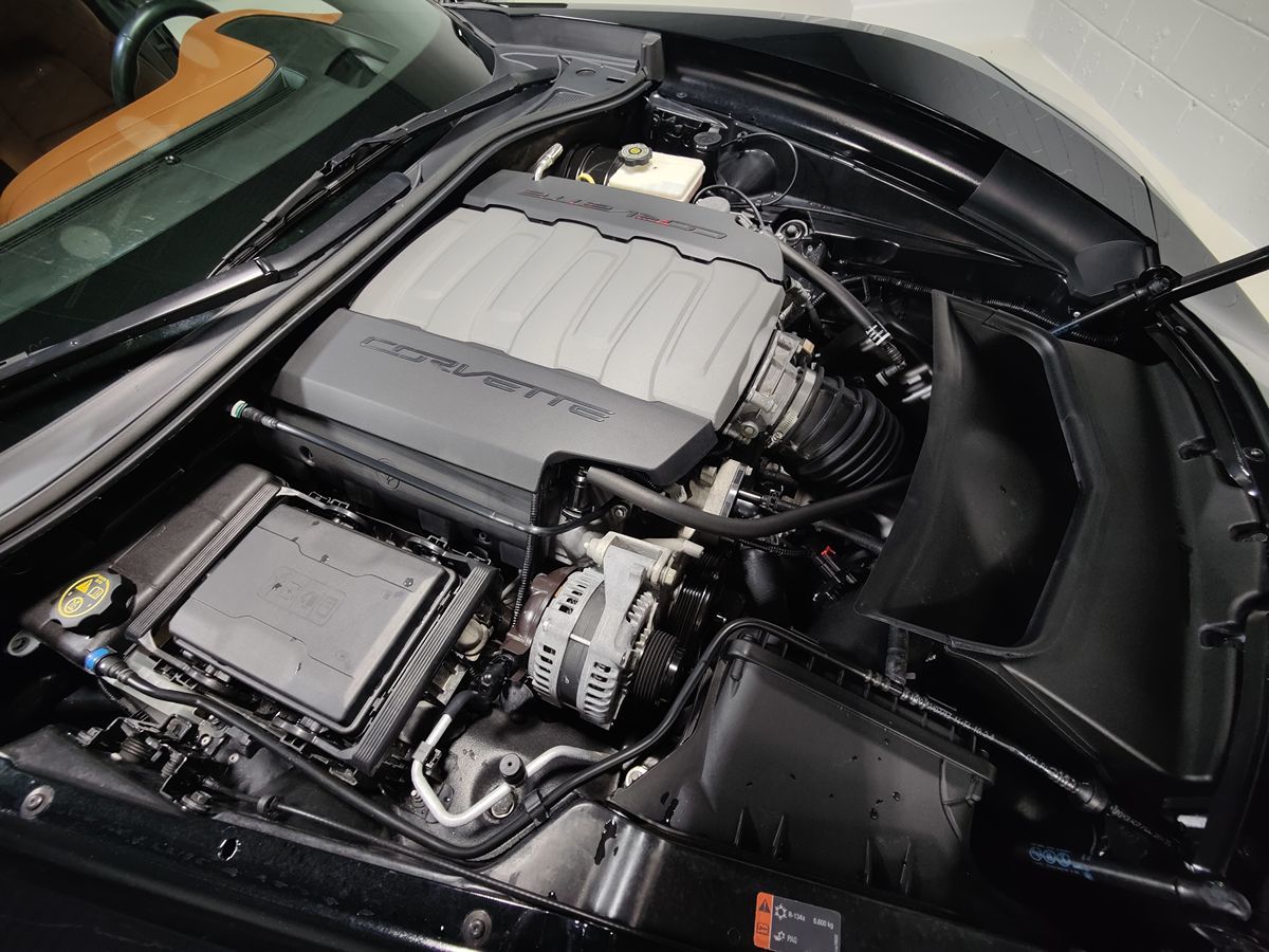 2014 Chevrolet Corvette Stingray 3LT photo 4