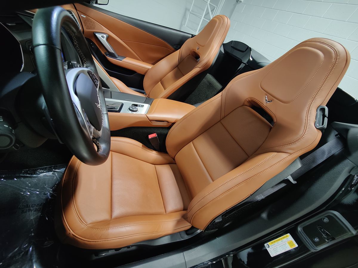 2014 Chevrolet Corvette Stingray 3LT photo 21