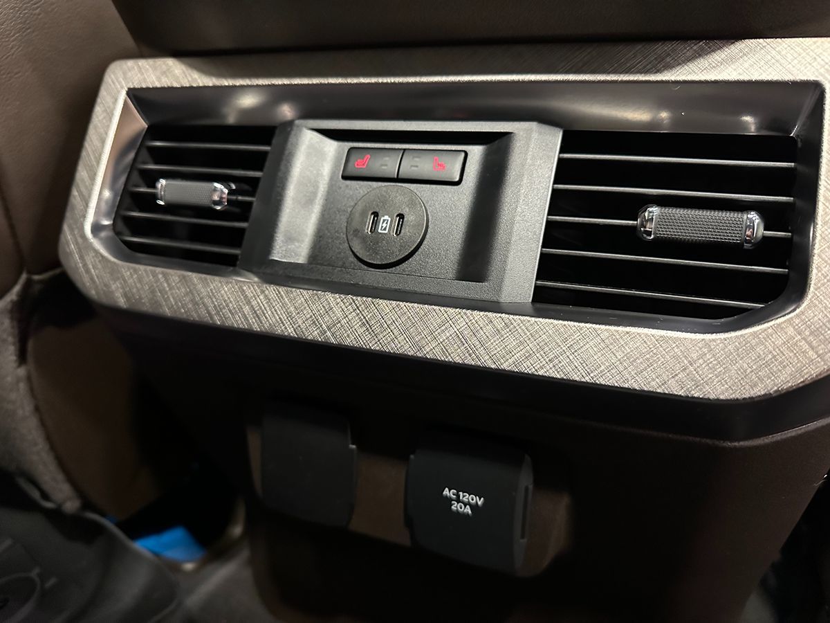2023 Ford F-250 King Ranch photo 18