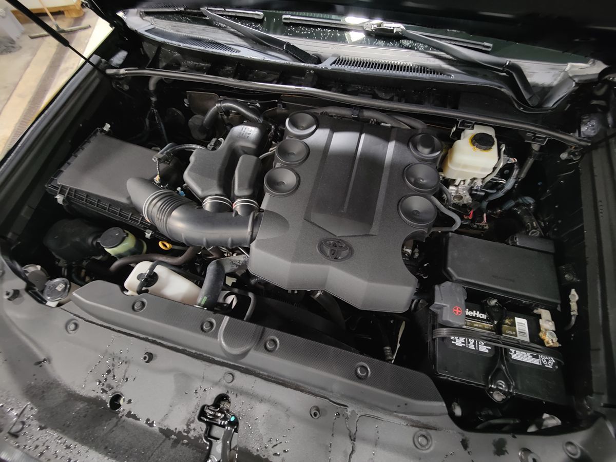 2015 Toyota 4Runner TRD Pro photo 3
