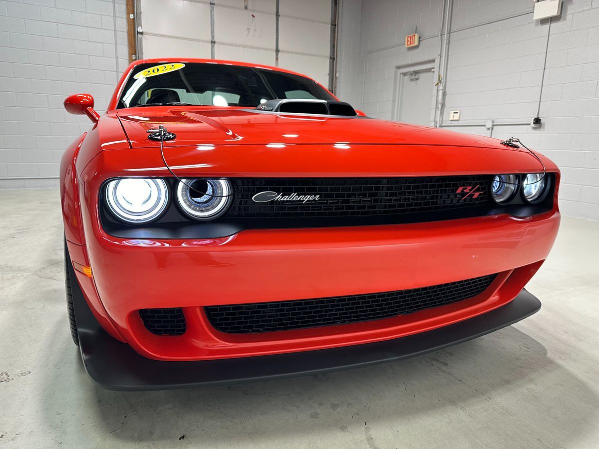 2022 Dodge Challenger R/T Scat Pack Widebody photo 3