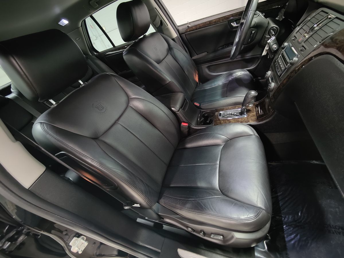 2008 Cadillac DTS photo 8