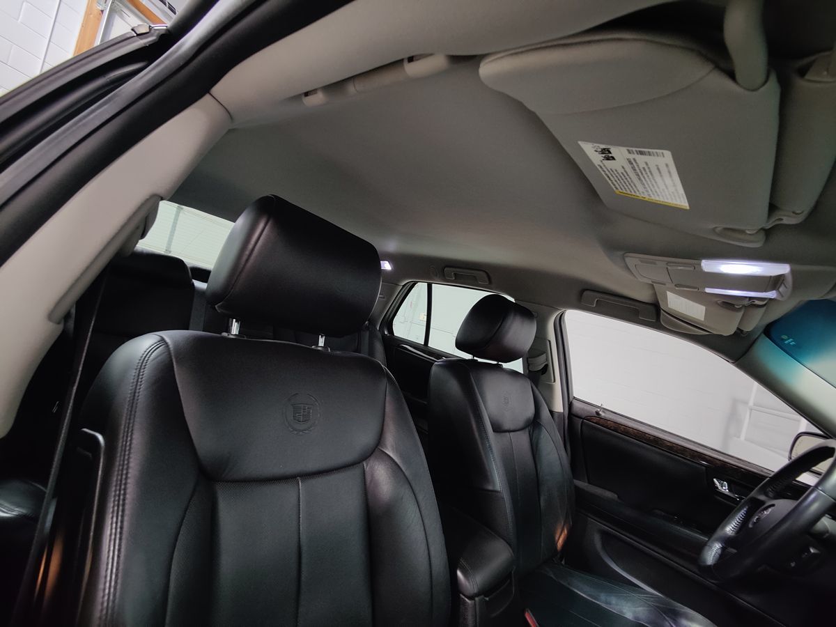 2008 Cadillac DTS photo 9