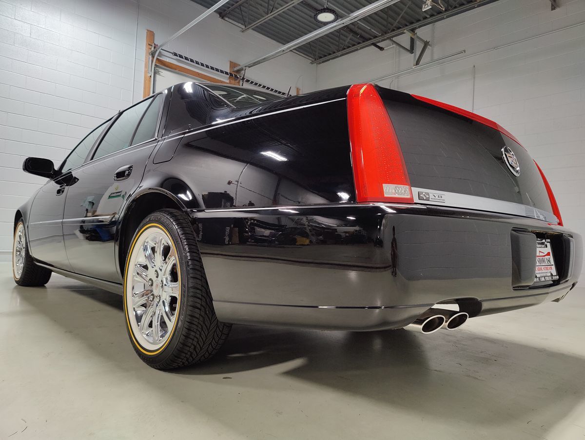 2008 Cadillac DTS photo 15