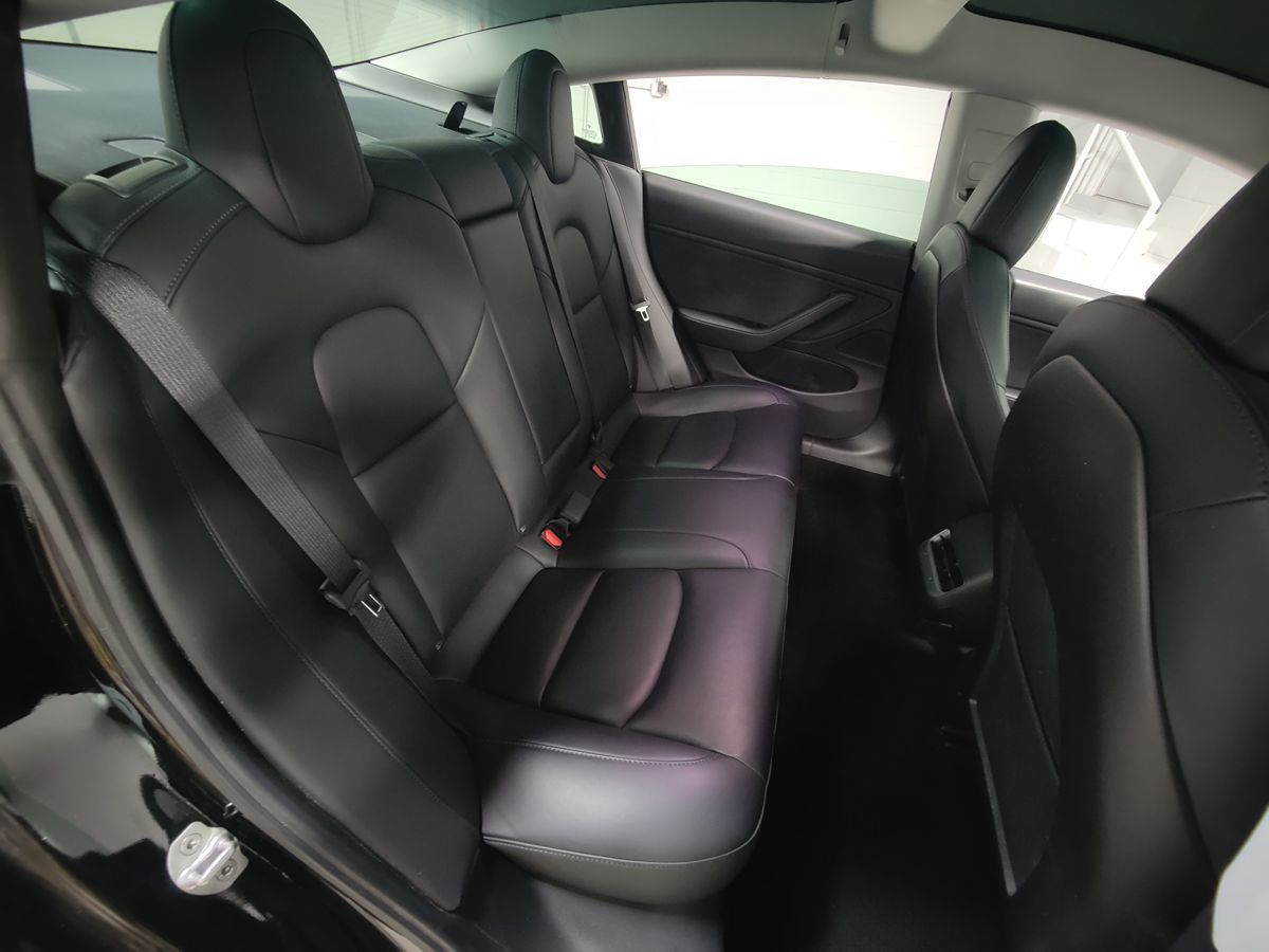 2020 Tesla Model 3 Long Range photo 13