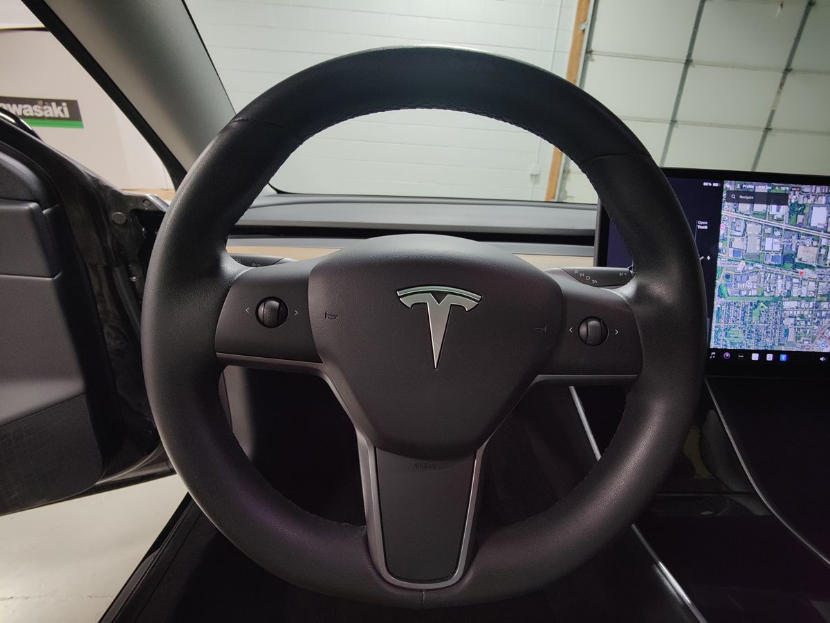 2020 Tesla Model 3 Long Range photo 21