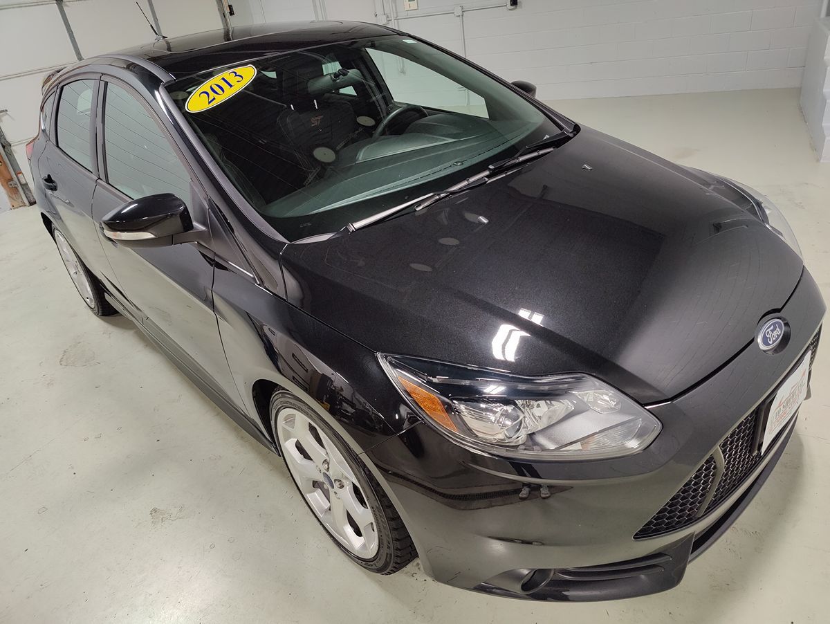 2013 Ford Focus ST photo 2