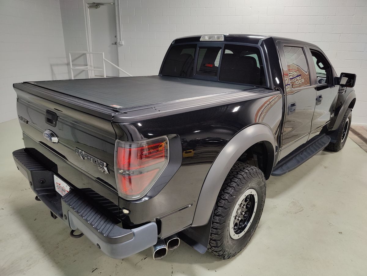 2013 Ford F-150 SVT Raptor photo 2