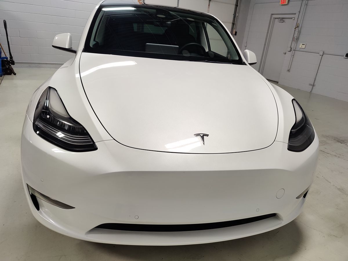 2022 Tesla Model Y Long Range photo 3