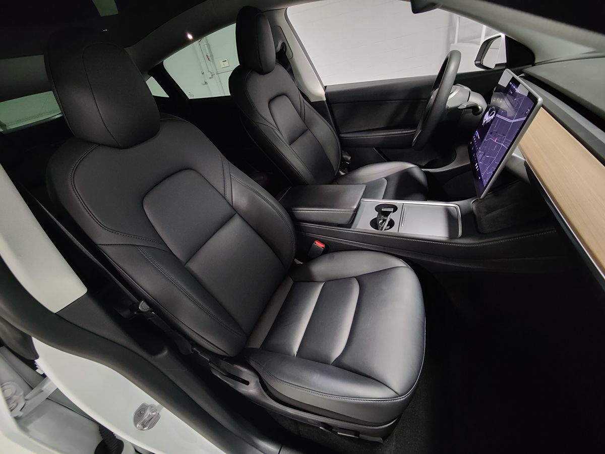 2022 Tesla Model Y Long Range photo 9