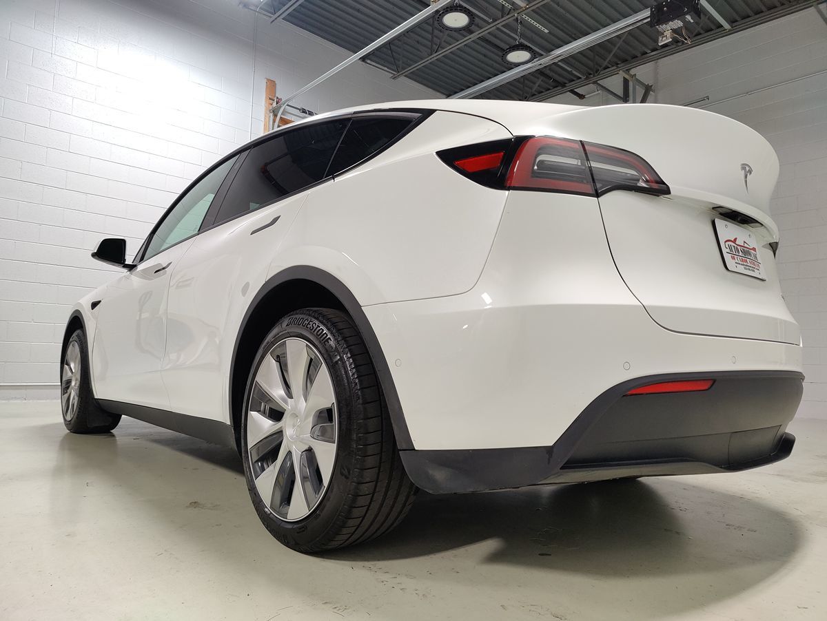 2022 Tesla Model Y Long Range photo 14