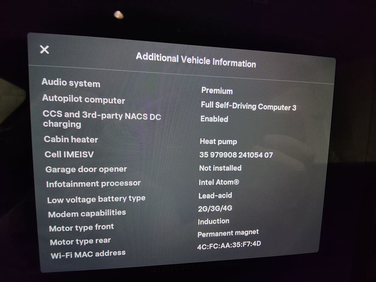 2022 Tesla Model Y Long Range photo 22