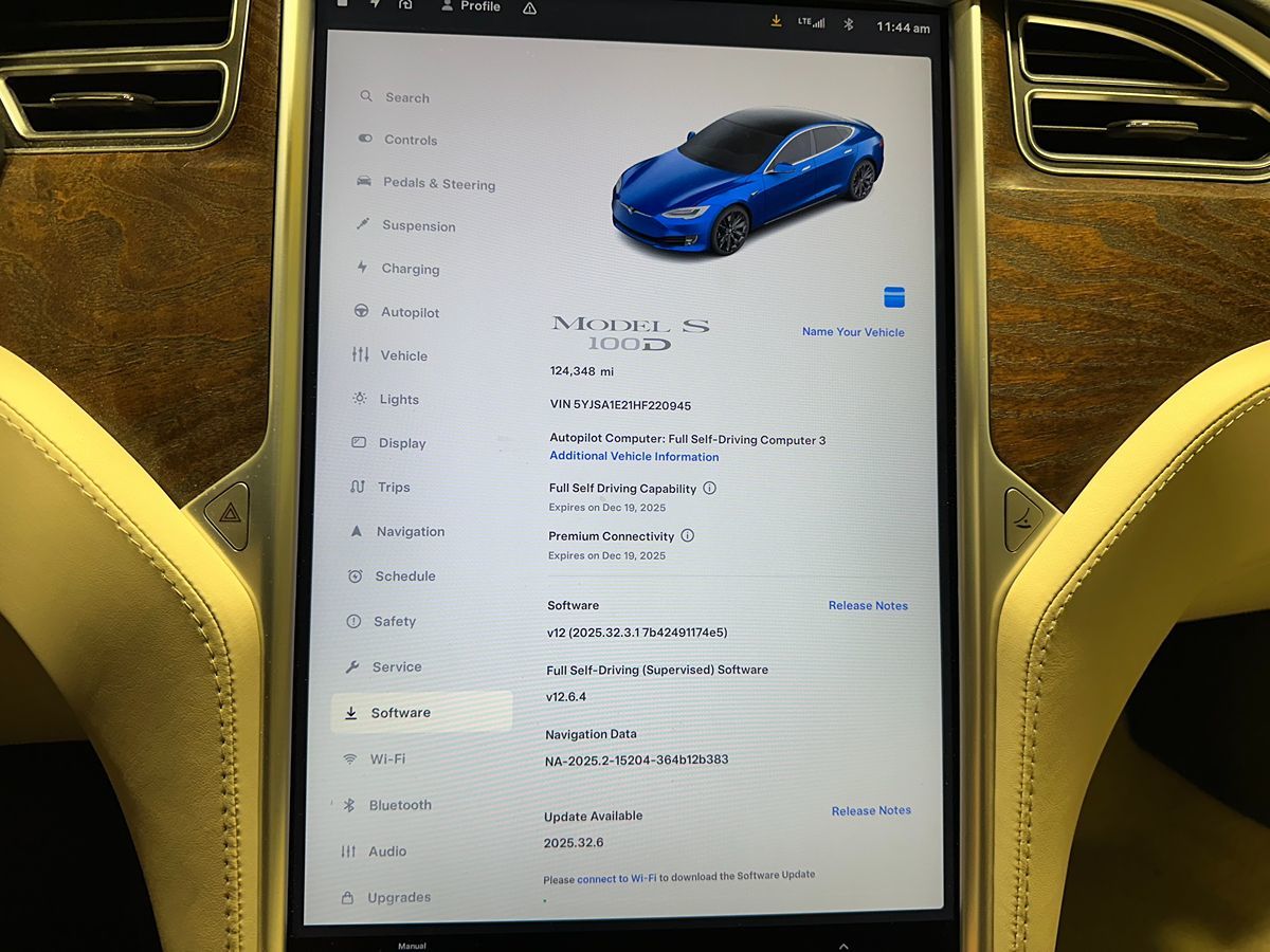 2017 Tesla Model S 100D photo 27