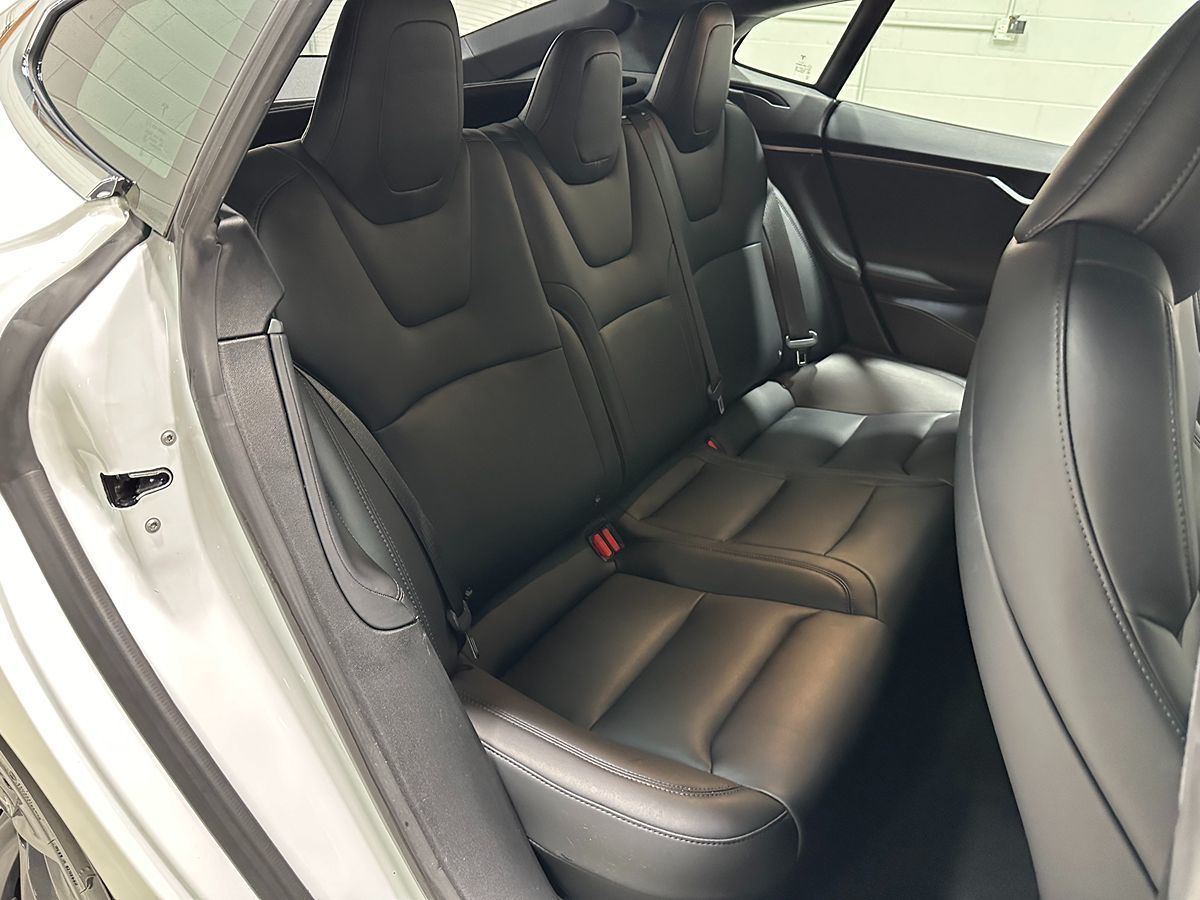 2020 Tesla Model S Long Range Plus photo 13