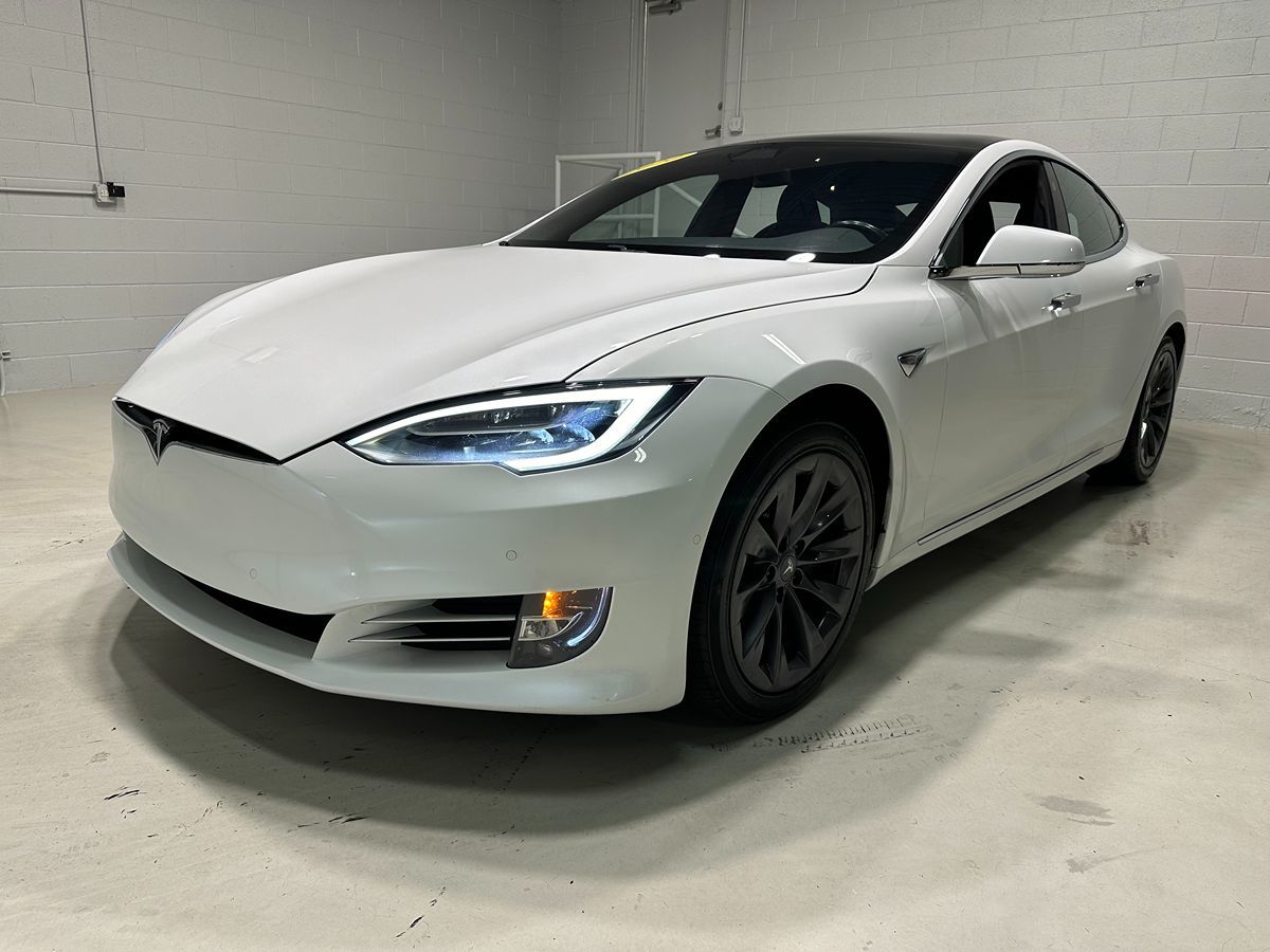 2020 Tesla Model S Long Range Plus photo 15