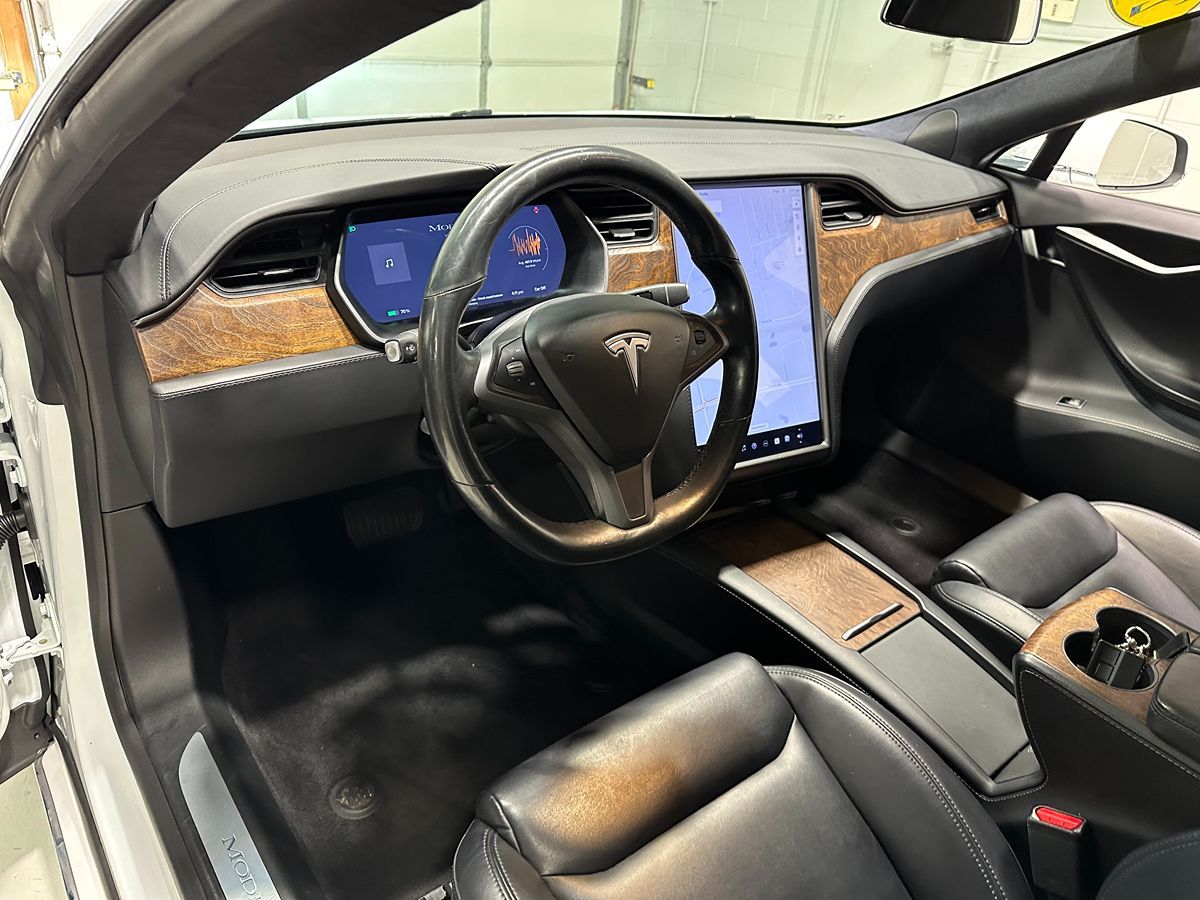 2020 Tesla Model S Long Range Plus photo 20