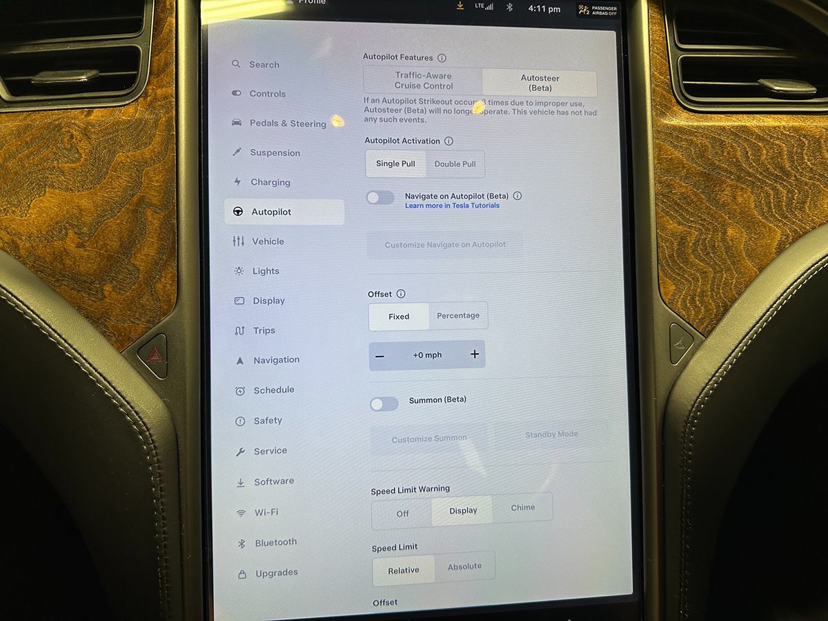 2020 Tesla Model S Long Range Plus photo 25