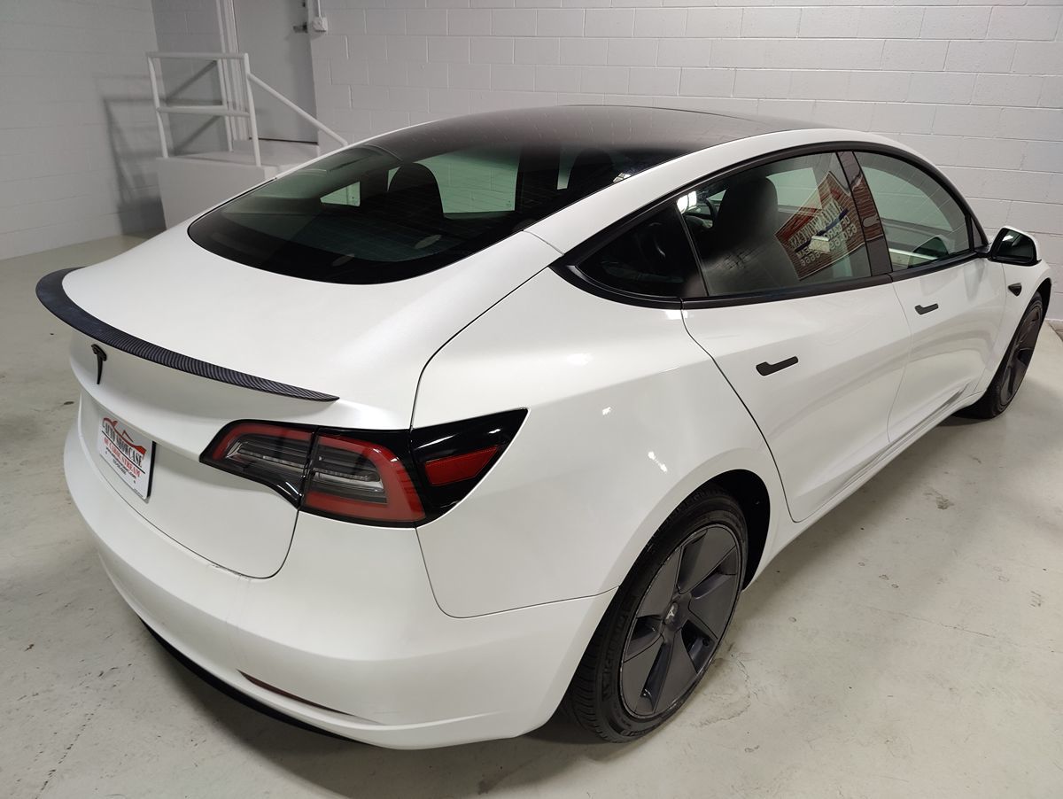 2023 Tesla Model 3 photo 5