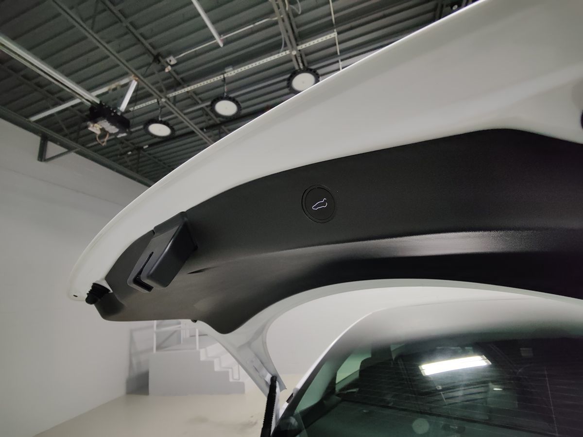 2023 Tesla Model 3 photo 8