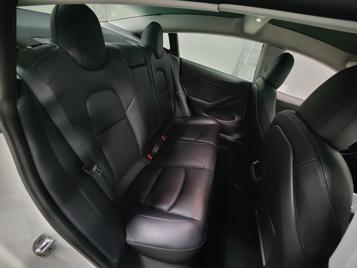 2023 Tesla Model 3 photo 13