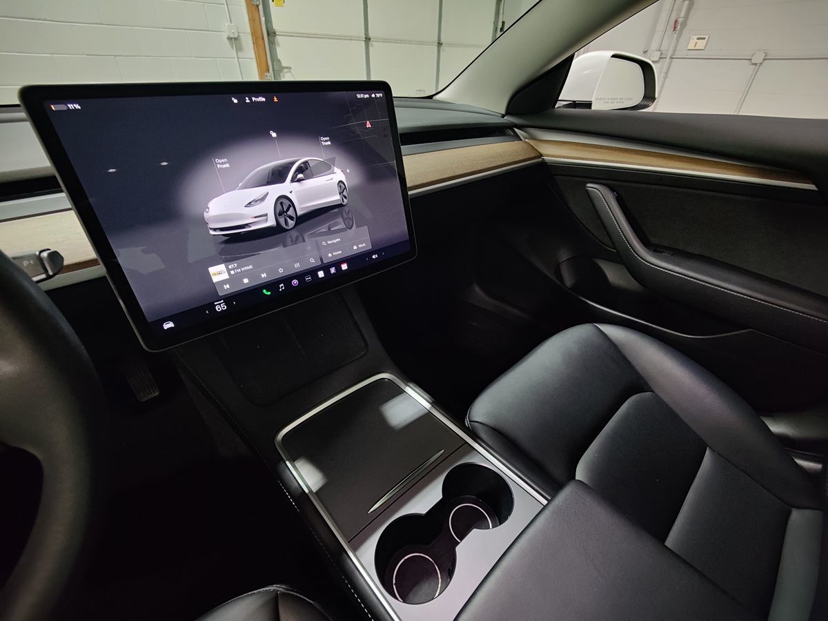 2023 Tesla Model 3 photo 22