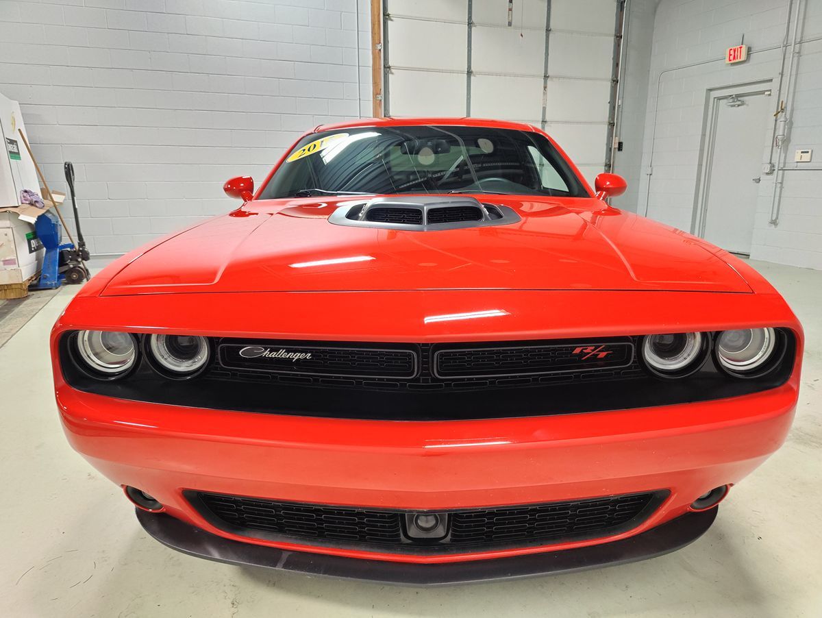 2015 Dodge Challenger R/T Plus Shaker photo 3