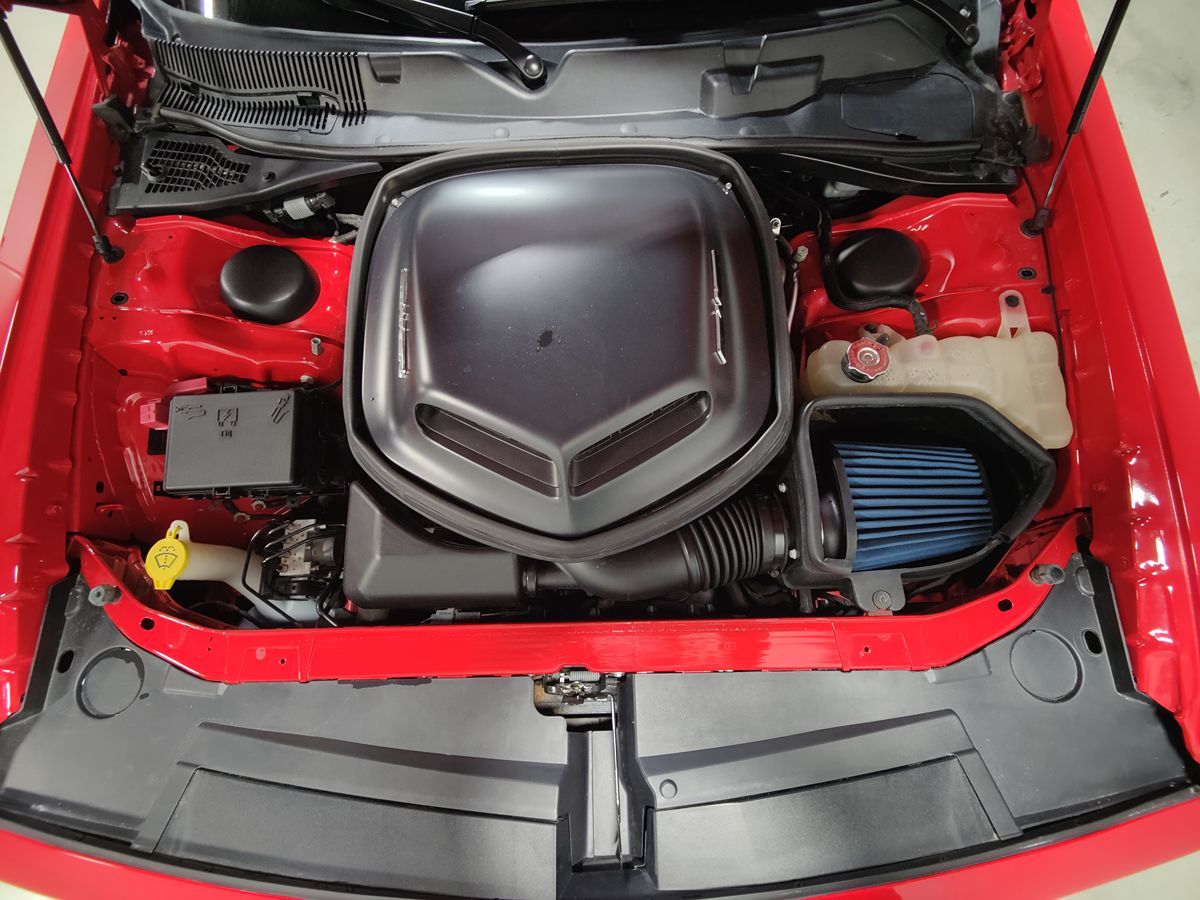 2015 Dodge Challenger R/T Plus Shaker photo 4