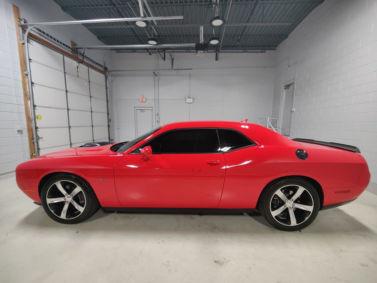 2015 Dodge Challenger R/T Plus Shaker photo 17